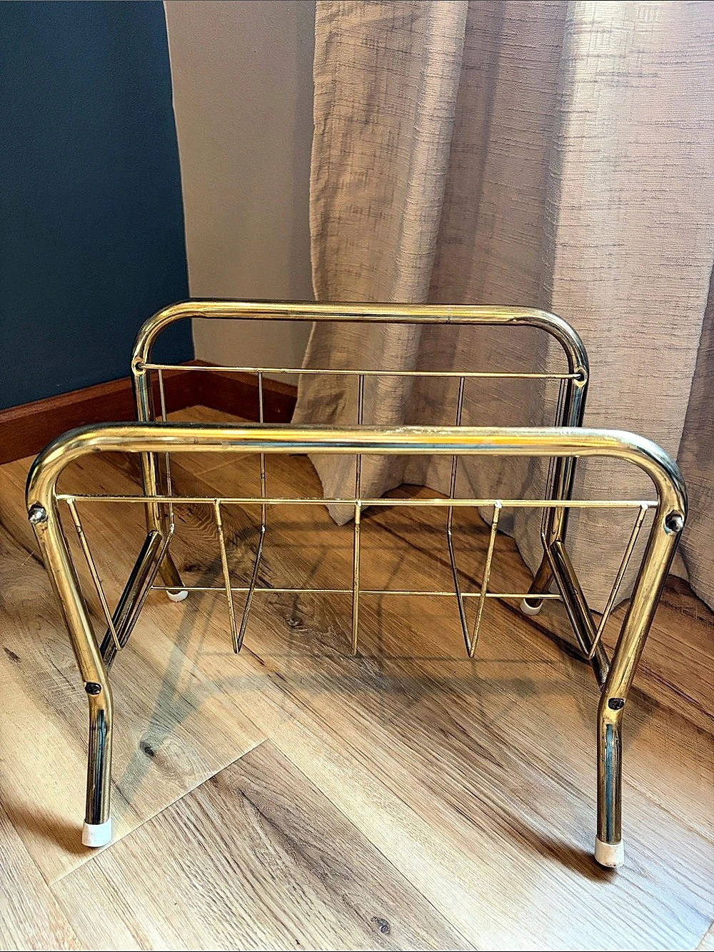 Vintage Gold Metal Magazine Rack - Picture 5 of 7